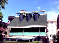 Colorful Otel