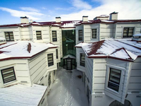 Kars-ı Şirin Otel