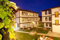 Uğurlu Konakları