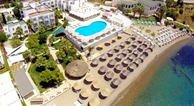Charm Beach Hotel Resim 1