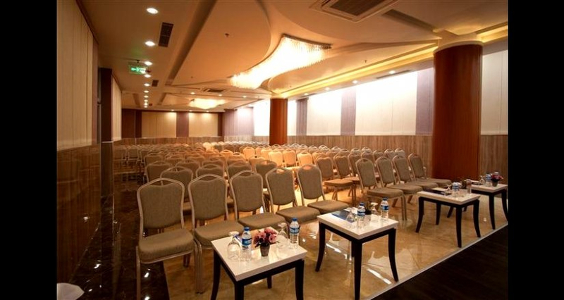 Forum Suite Otel Resim 4