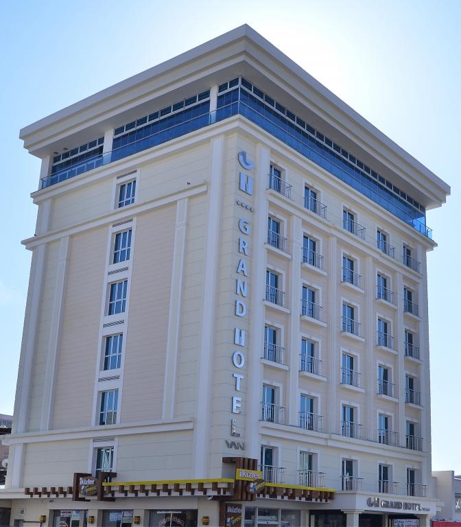 Grand Hotel Van Resim 
