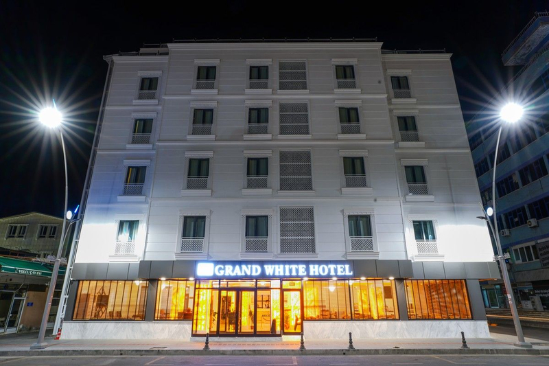 Grand White Hotel Resim 6