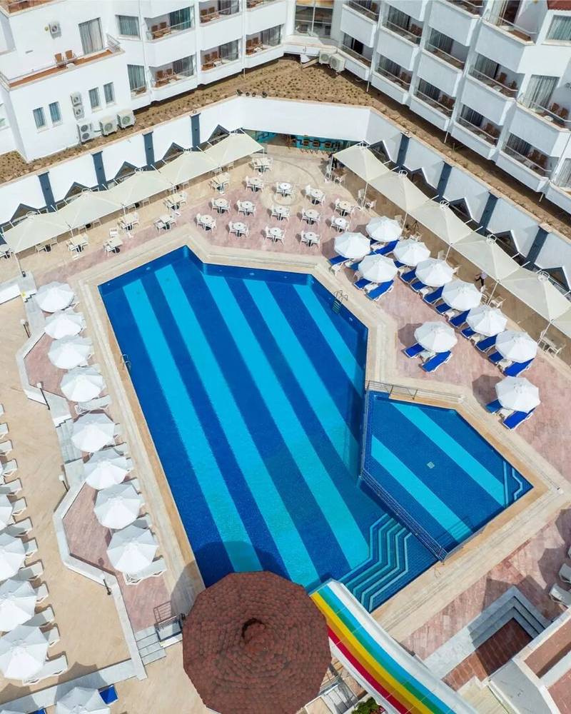 Roseira Beach Resort Resim 4
