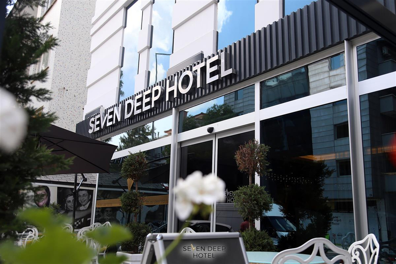 Seven Deep Hotel Resim 2