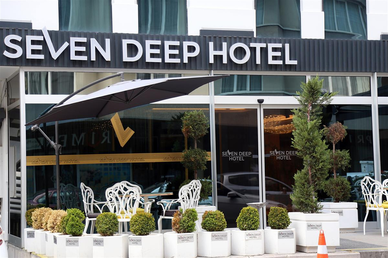 Seven Deep Hotel Resim 3