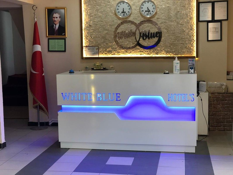White Blue Hotels Resim 3