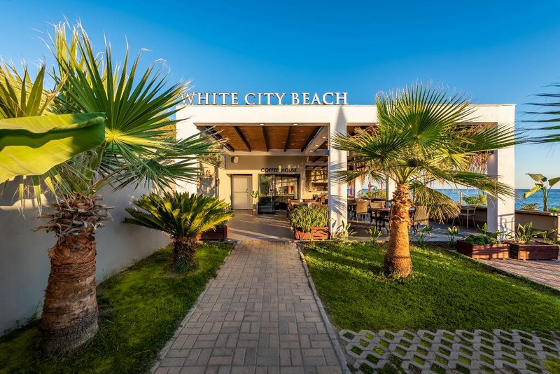 White City Beach (+16) Resim 12